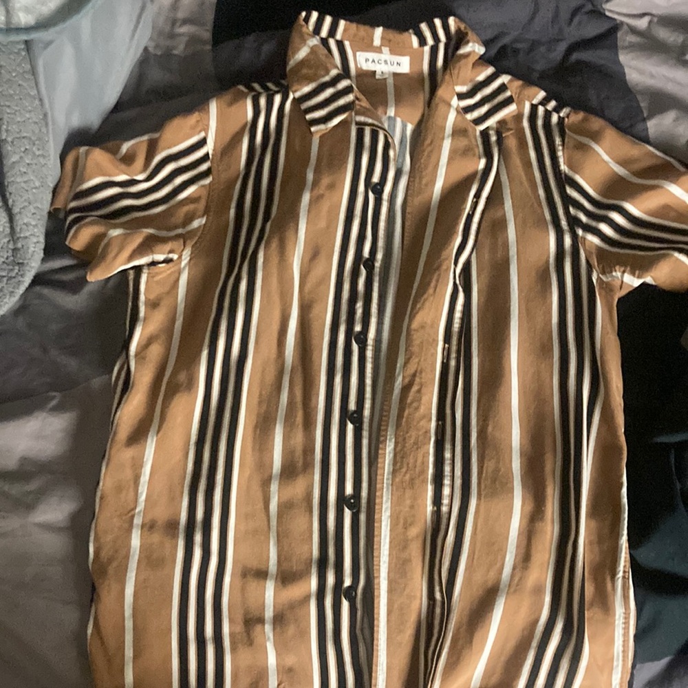 PacSun Button up short sleeve